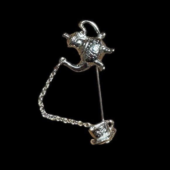 Avon Jewelry - Vintage Avon Teapot and Teacup Brooch